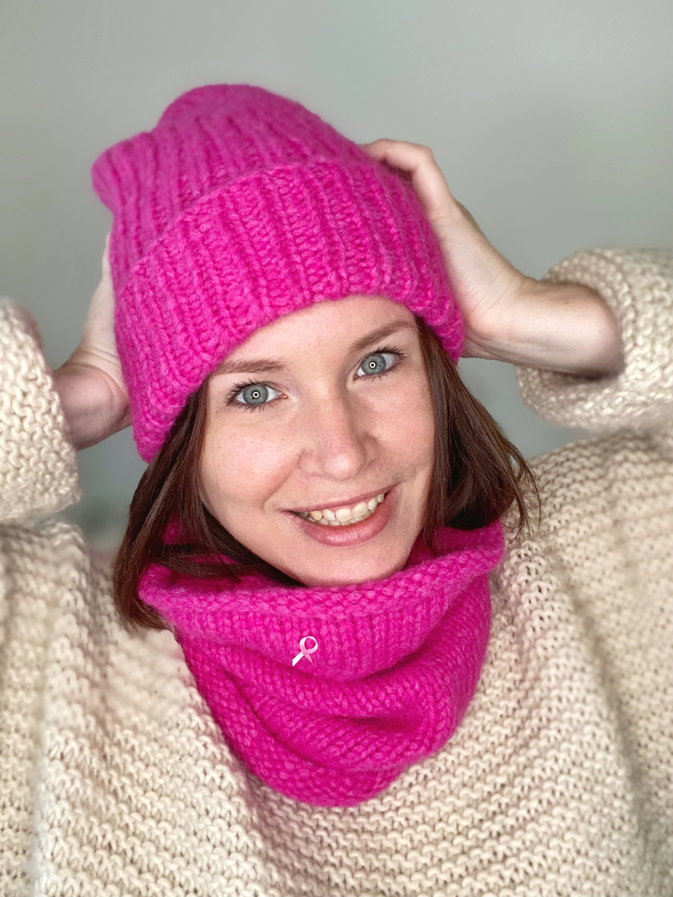 House of yarnRosa Sløyfe lue