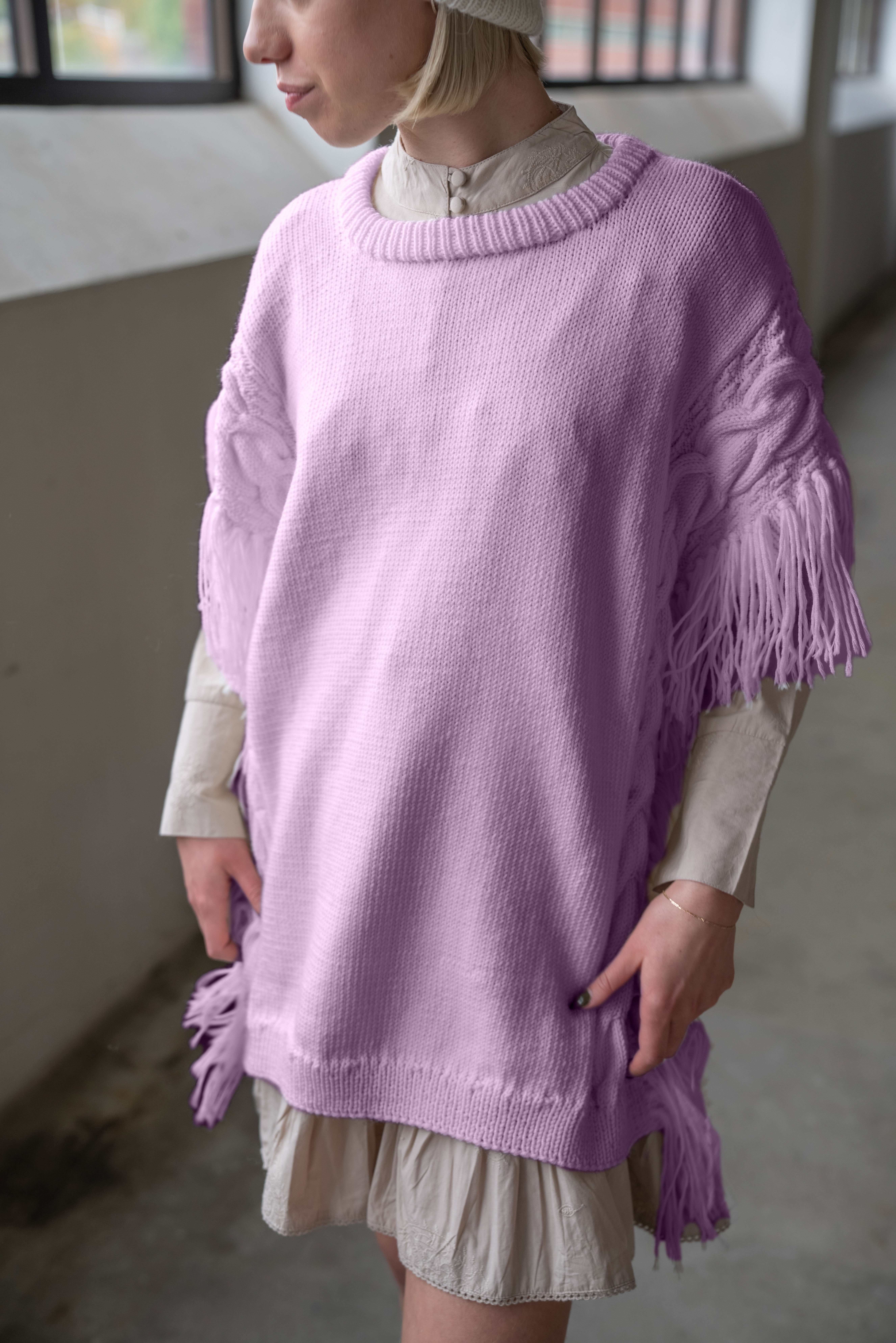 Mari Kalberg SkjævelandLilou Ponchovest