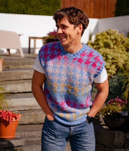 House of YarnTwisty Akita Vest