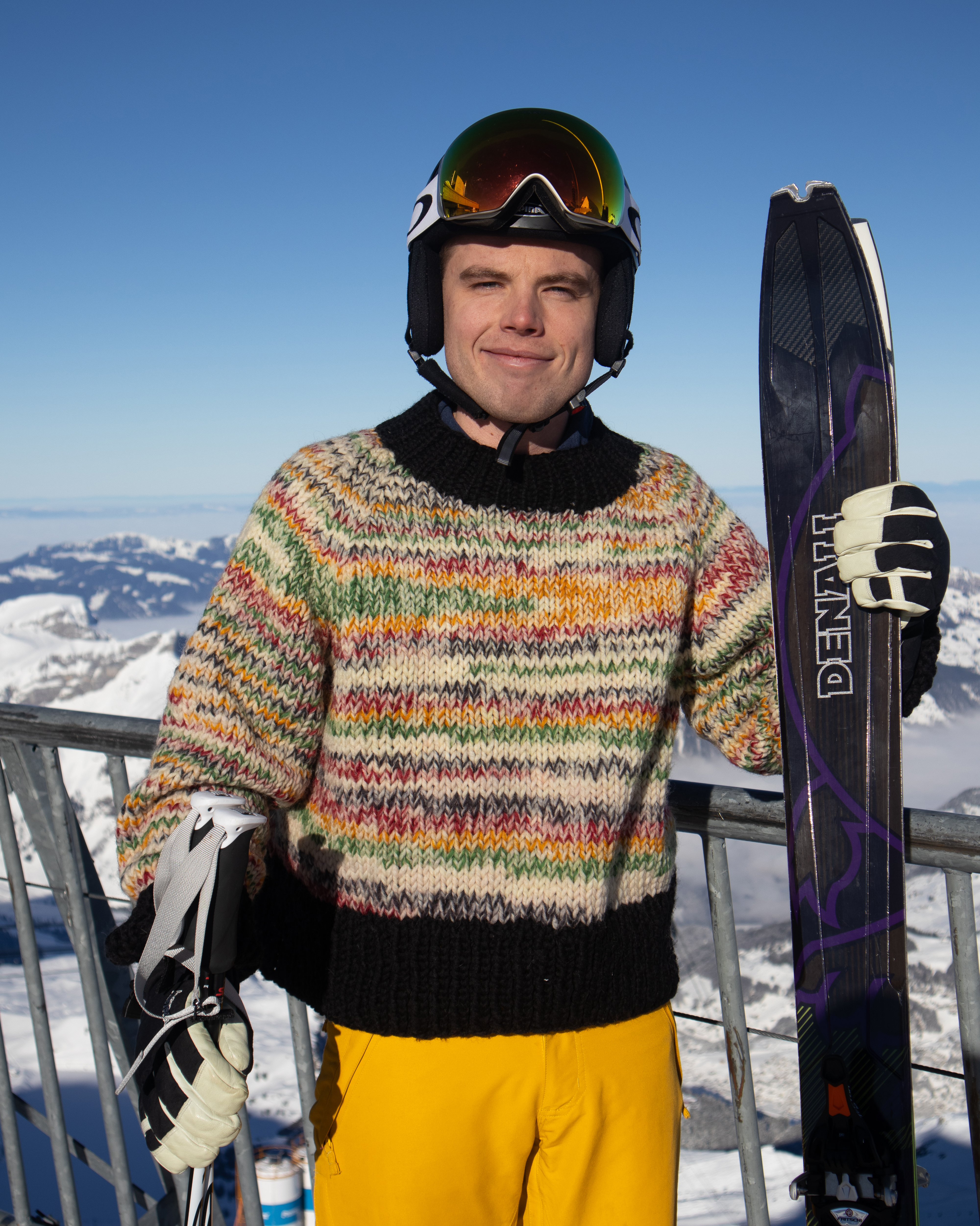 House of YarnMega Multi Genser