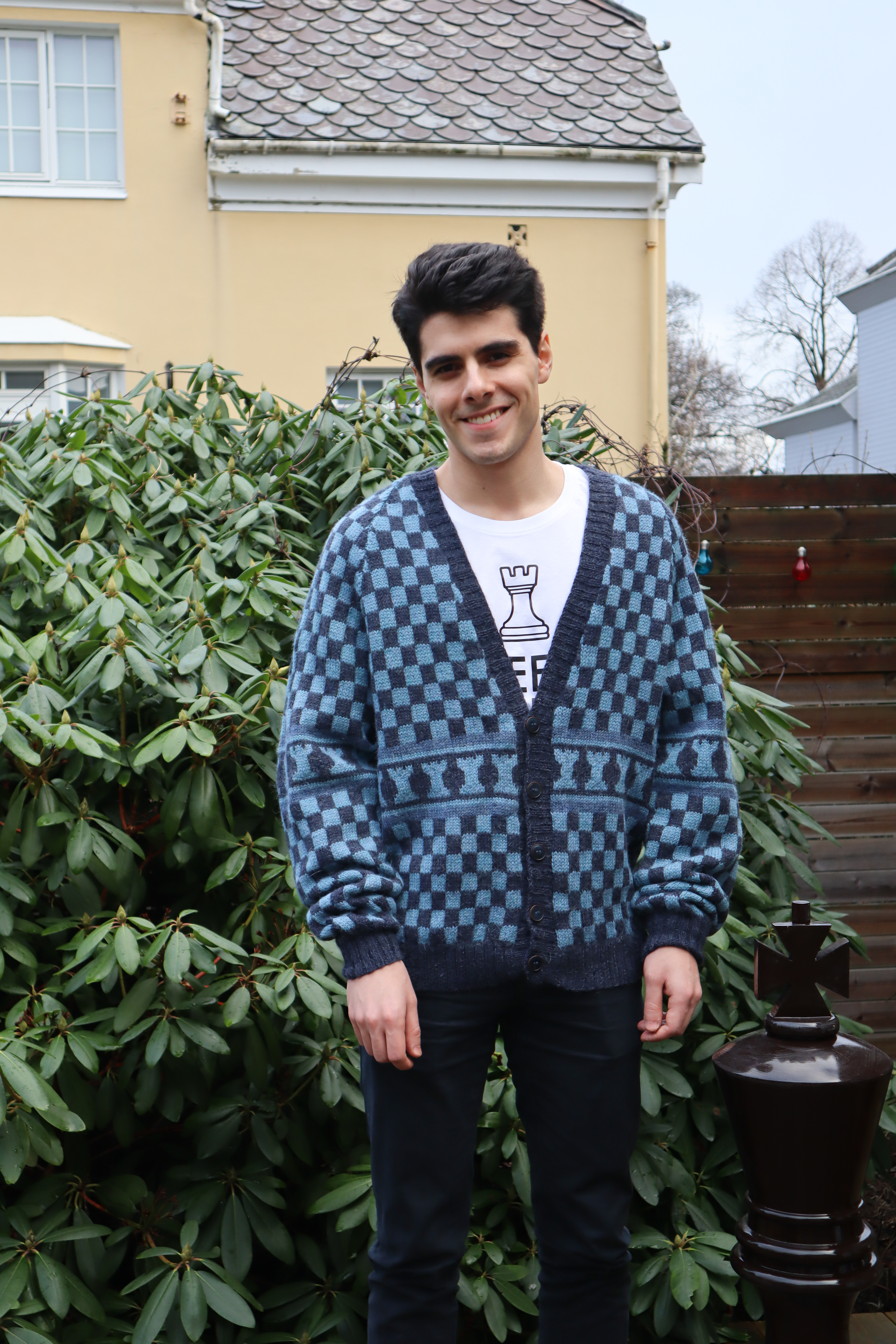 Norway Chess by House of YarnNorway Chess Raglanjakke