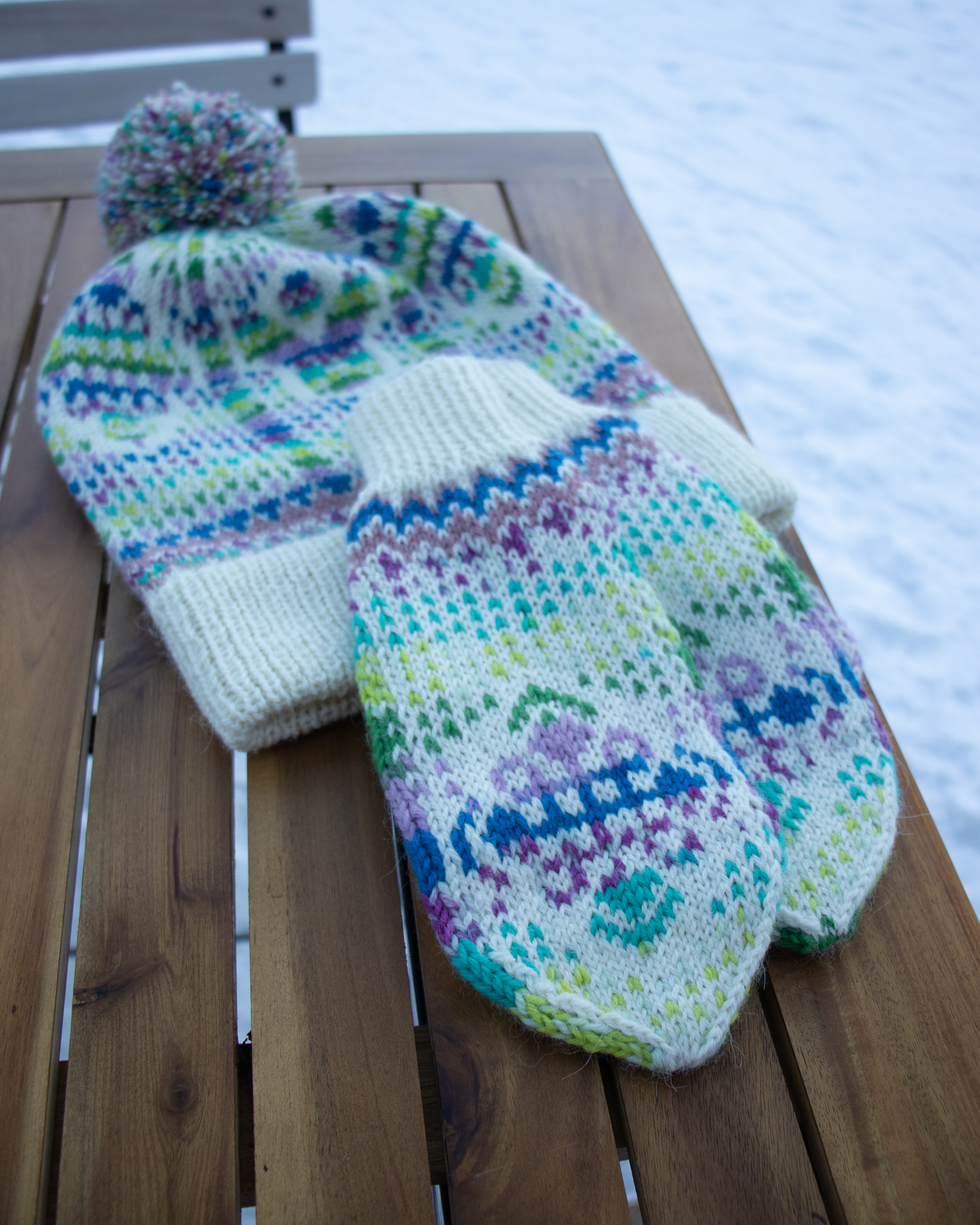 VM x House of YarnLitjåsen Votter