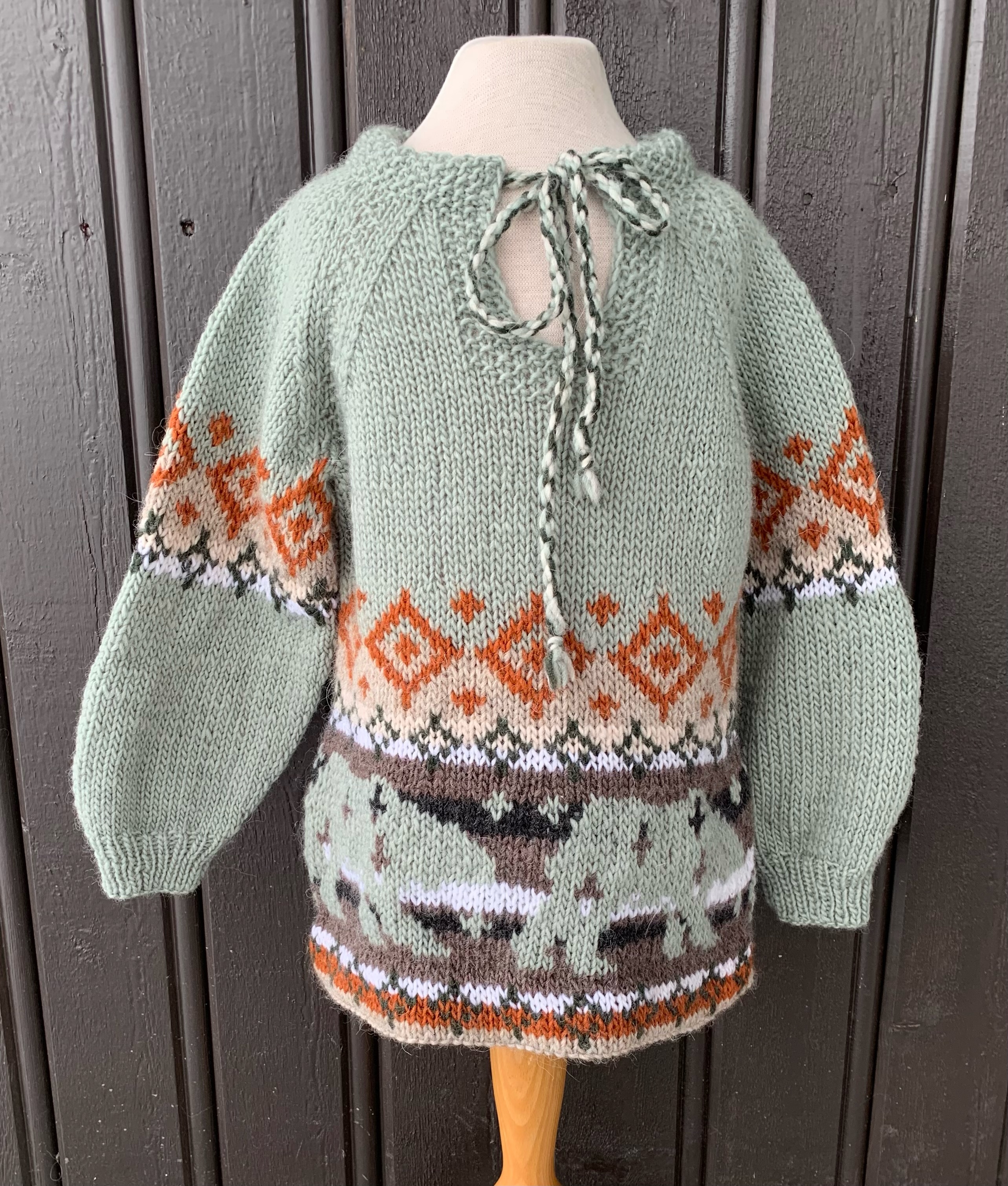 Linka NeumannKvitebjørn Polar barn, designet av Linka Neumann garnpakke i Older