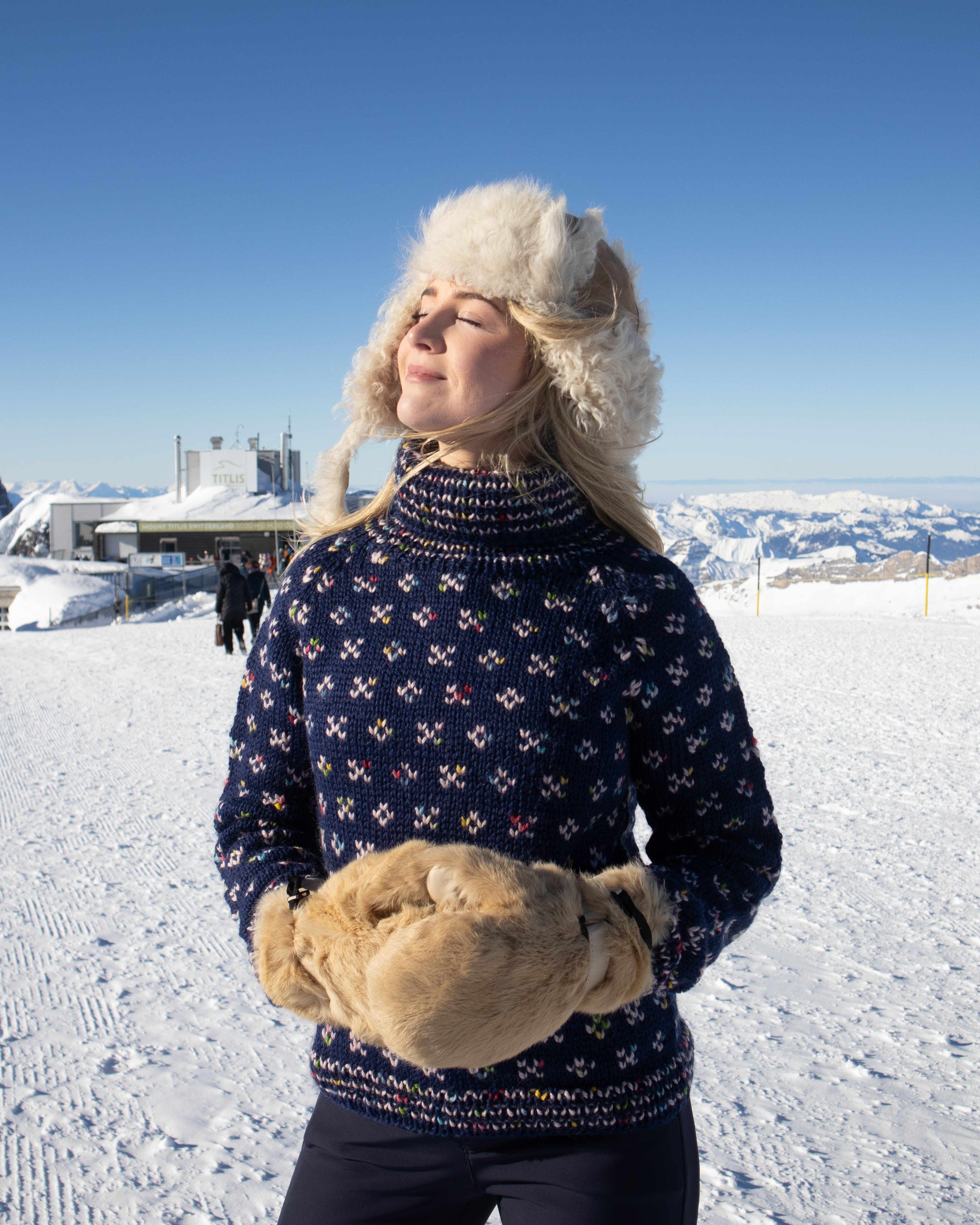 Hrönn JónsdóttirSucra Genser