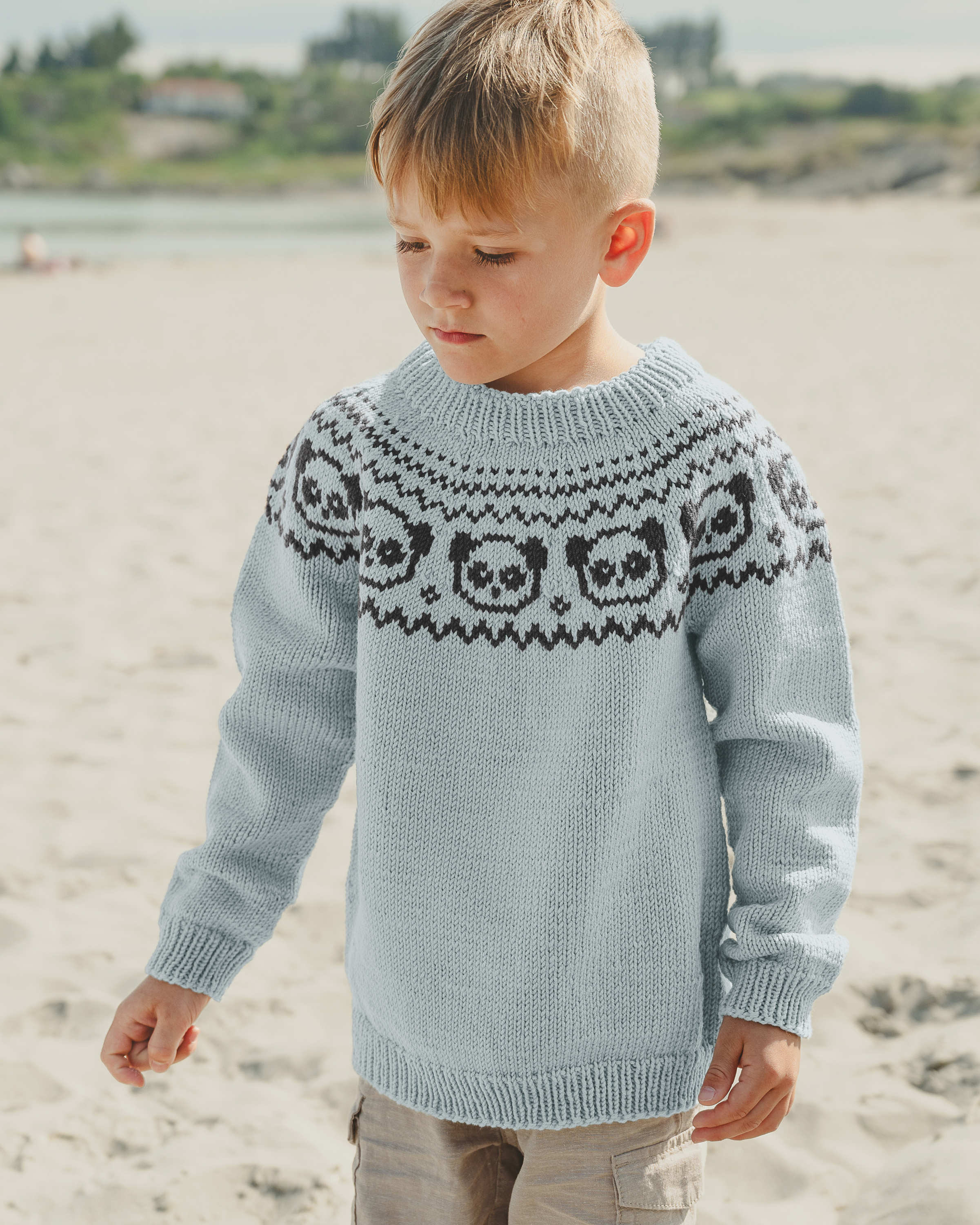 Mari Kalberg SkjævelandFigur Genser