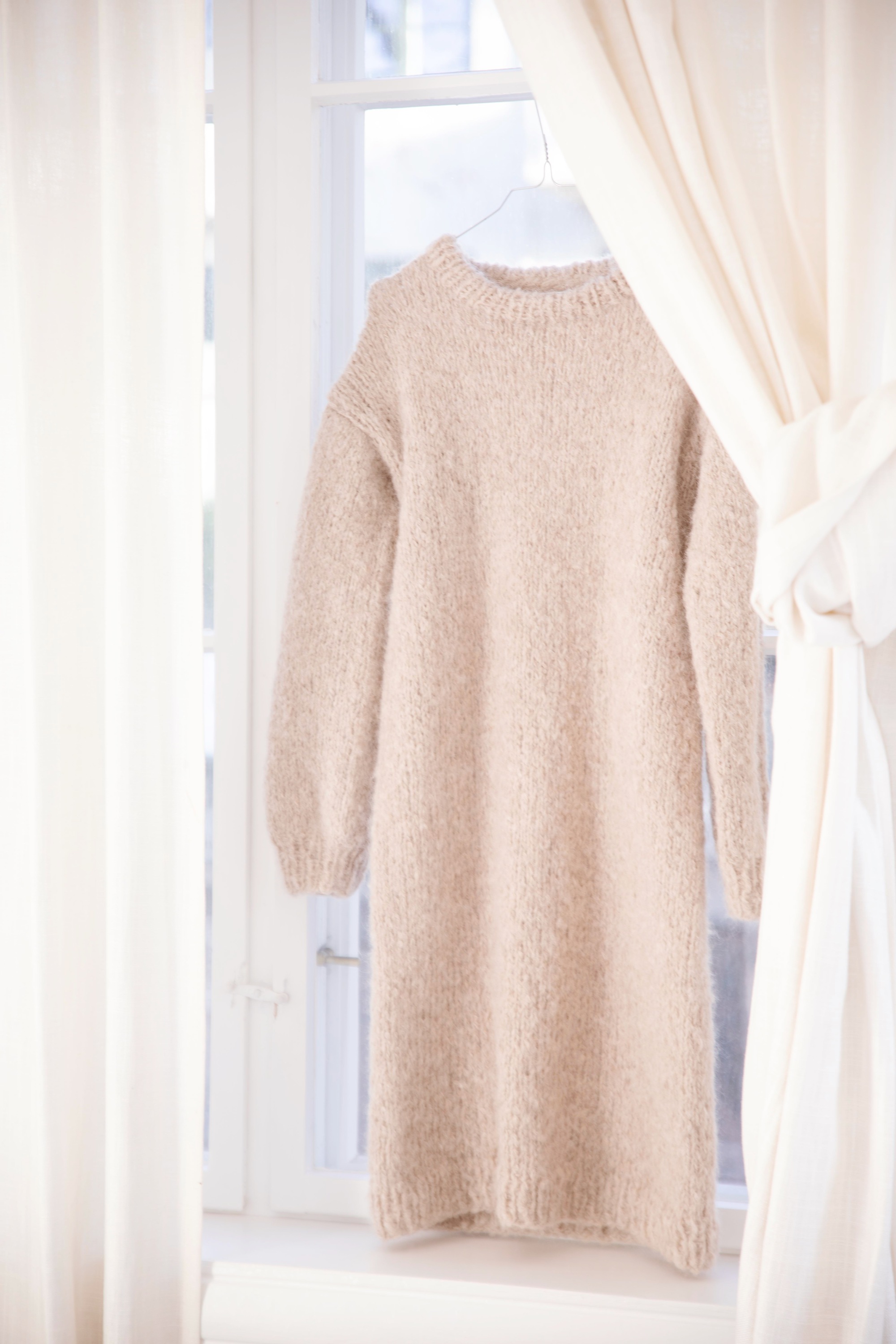 House of YarnCarnelian Kjole