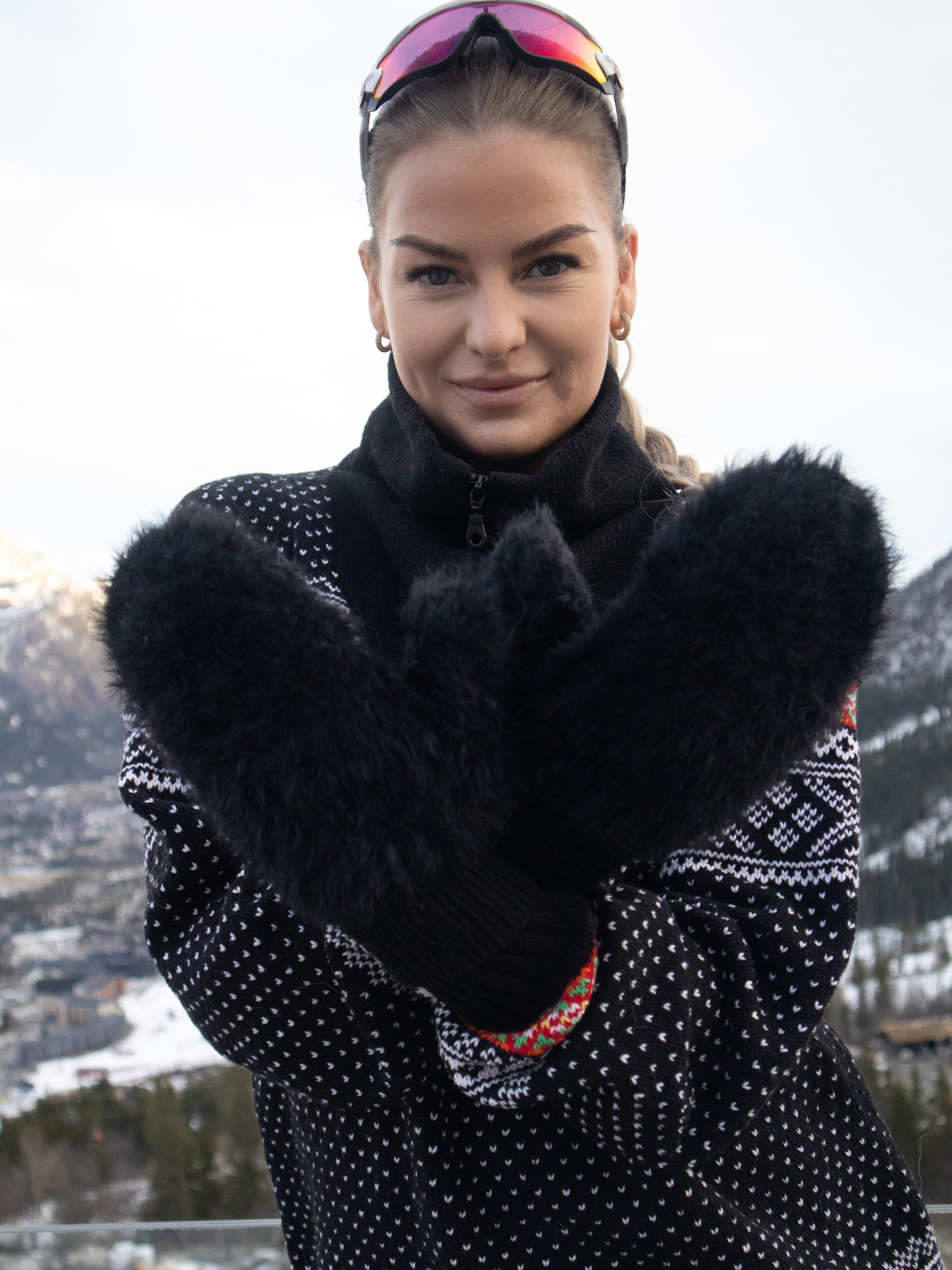 House of YarnFluffy Votter