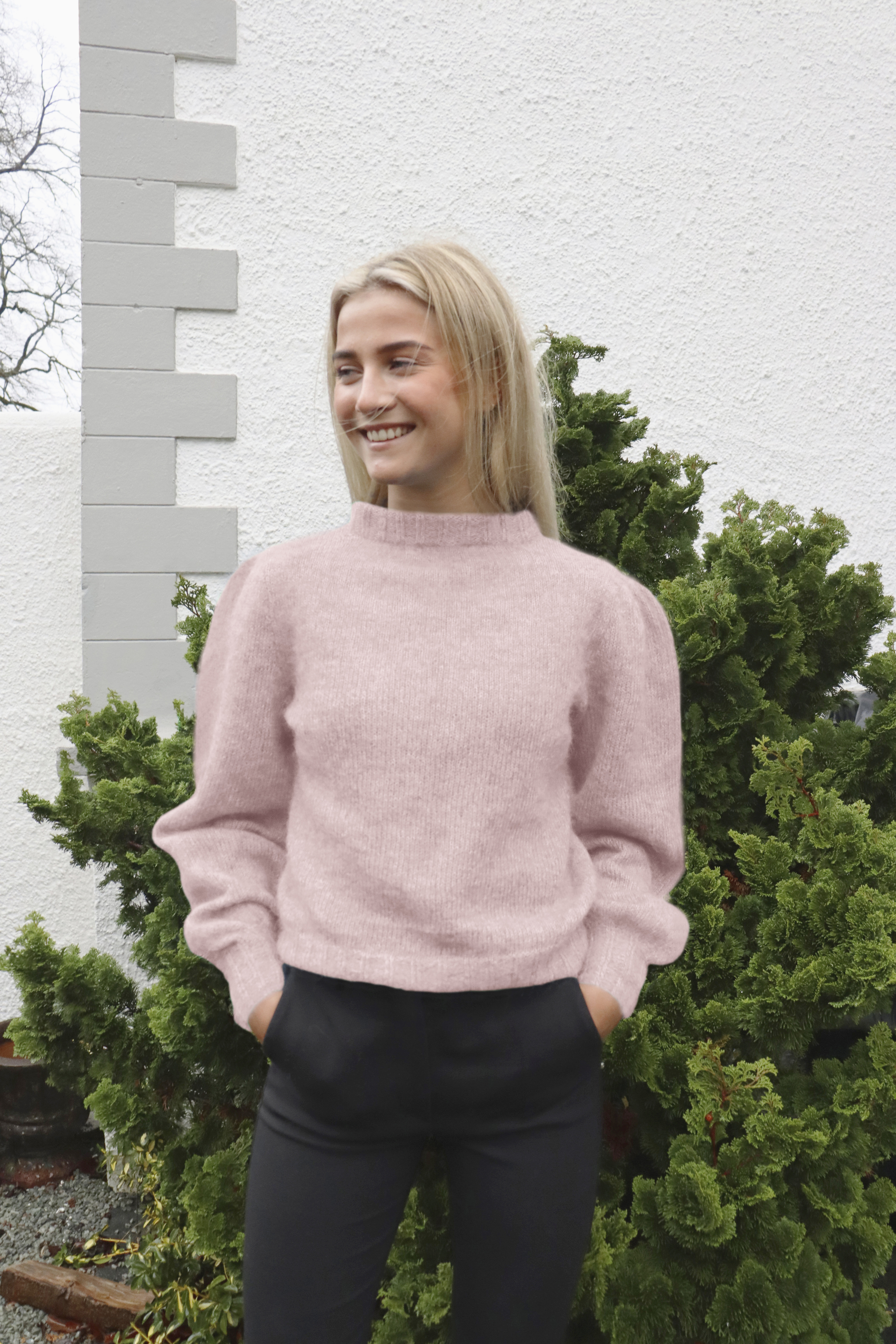 Hrönn JónsdóttirMisty Genser