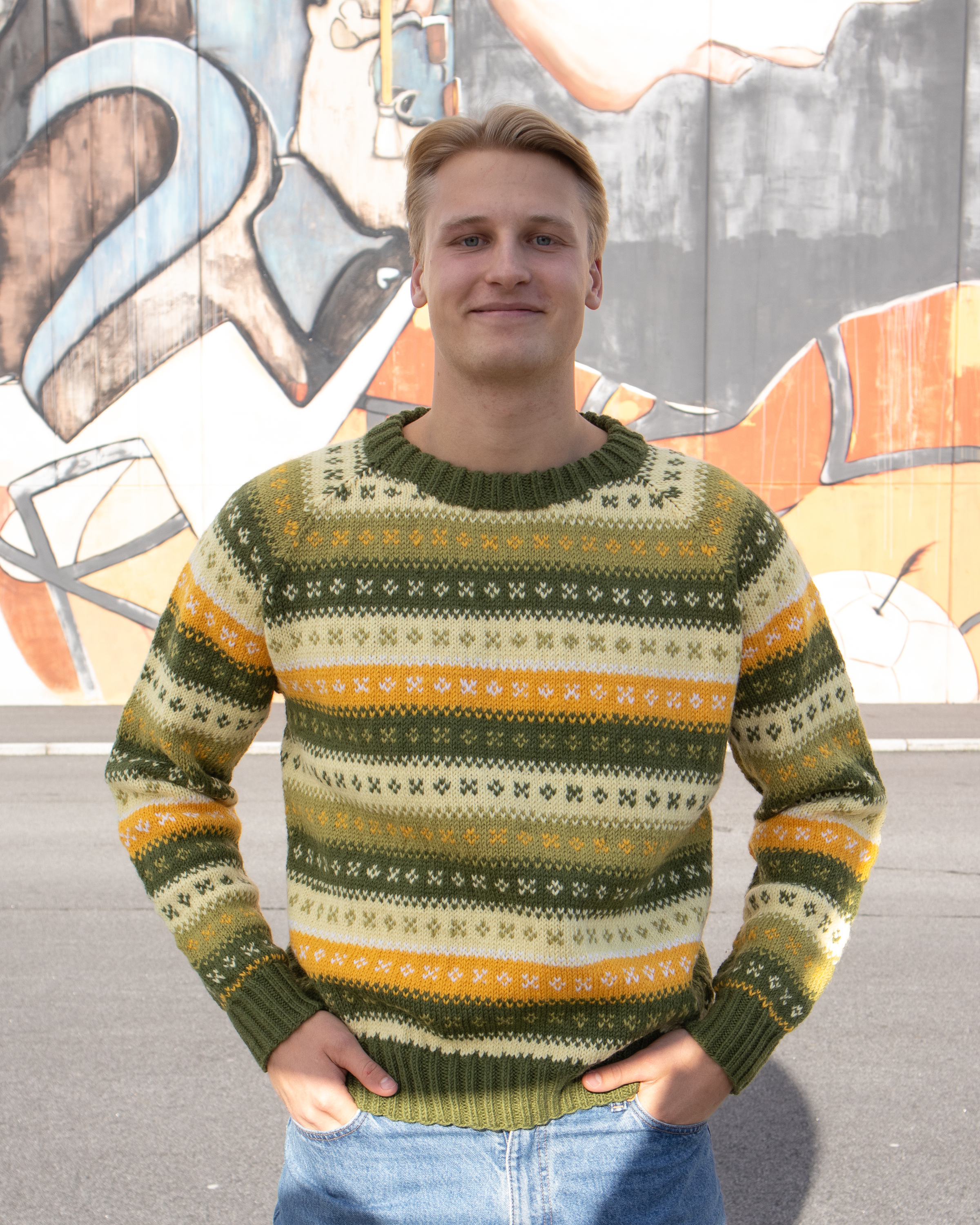 House of YarnHåndballgenser i Natural Lanolin Wool